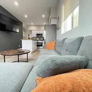 4br Townhouse In Mid City -cr1 Holiday home